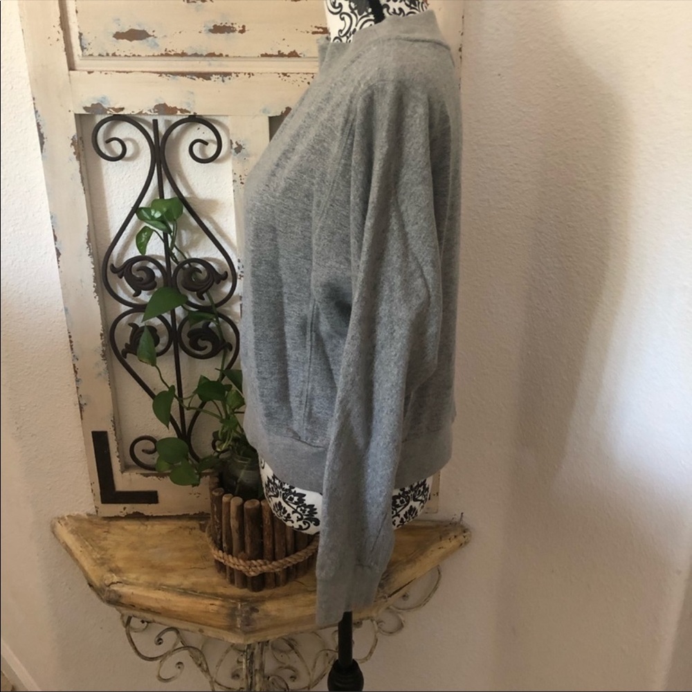 ⭐️SOLD Everlane gray high crew neck sweatshirt - Picture 4 of 9